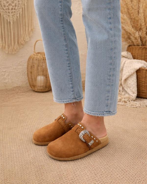PADDED LEATHER SLIP-ON HARPER SILVERSTONE MOU